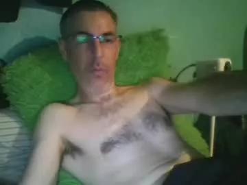 reyes_albert2006 from Chaturbate