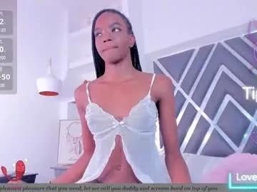 ririblonde from Chaturbate