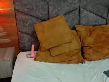 ririibrunette__ from Chaturbate