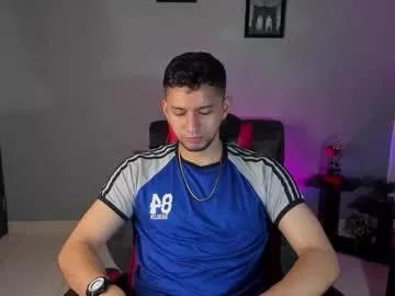 ronnie_miller1 from Chaturbate