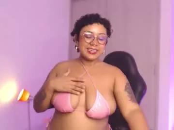 Rouguemoment webcams show profile image 