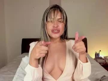 s_u_n_r_i_s_e_e from Chaturbate