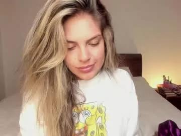 s_u_n_r_i_s_e_e from Chaturbate
