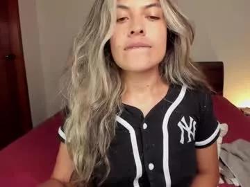 s_u_n_r_i_s_e_e from Chaturbate