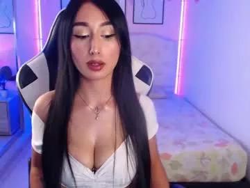 saara_martin from Chaturbate