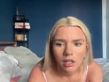 Photos of sabrinamasson from Chaturbate is Freechat