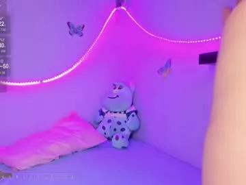 sara_and_lion from Chaturbate