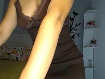sara_tris from Chaturbate