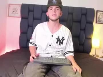 saraandjhon05 from Chaturbate