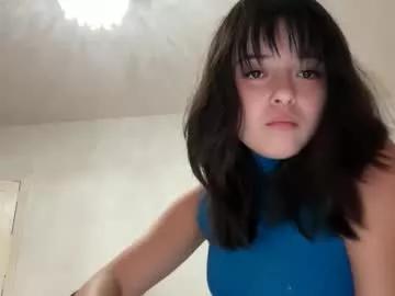 sarah_heart_aus from Chaturbate