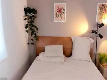 sarah_rayy from Chaturbate