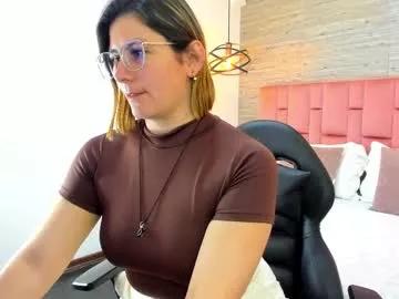 sarahdeyvis from Chaturbate