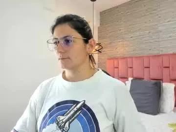 sarahdeyvis from Chaturbate