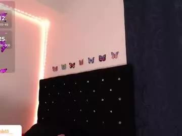 sarahh_11 from Chaturbate