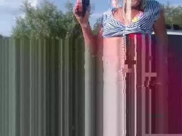 sarahhampton from Chaturbate