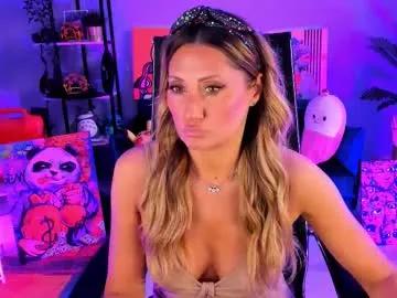 sarahholly from Chaturbate