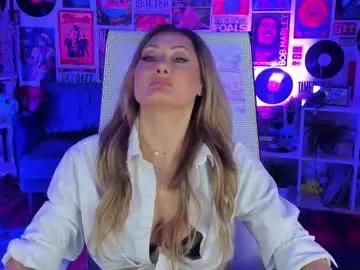 sarahholly from Chaturbate