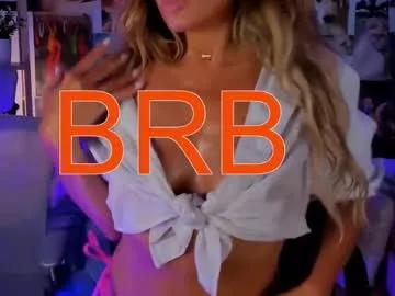 sarahholly from Chaturbate