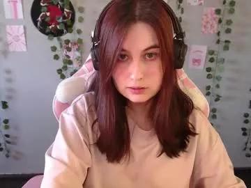 sarakinski from Chaturbate