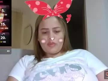 saramartinez100 from Chaturbate