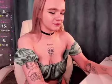 sararomoney from Chaturbate