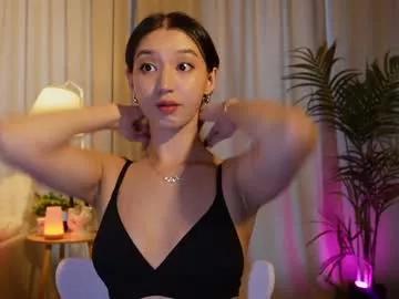 sarasuo from Chaturbate