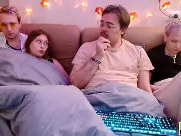 sashalaur from Chaturbate