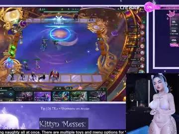 sassykittyn from Chaturbate
