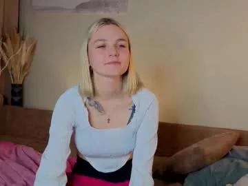 savannahshor from Chaturbate