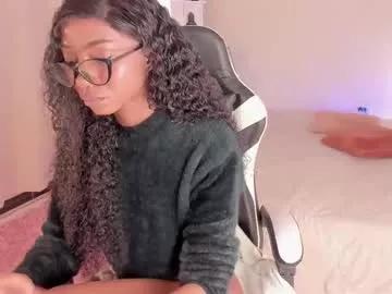 savannahwildee from Chaturbate