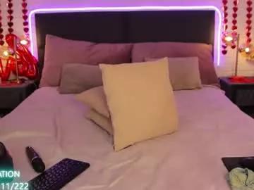 selena_lily from Chaturbate