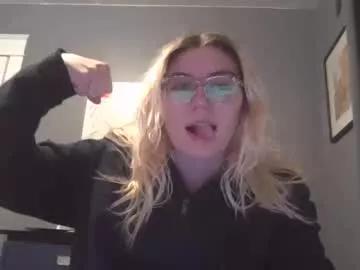 selenebaby from Chaturbate