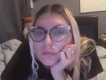 selenebaby from Chaturbate