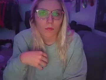 selenebaby from Chaturbate