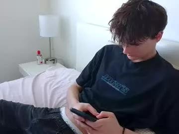 sensualalien from Chaturbate