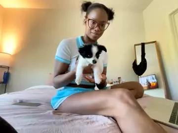 serenitybee from Chaturbate