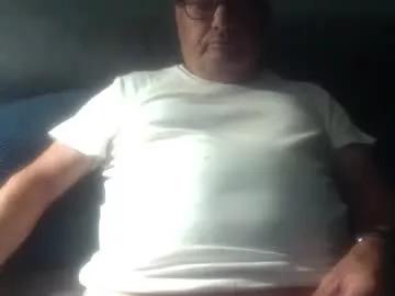 Serge8413 webcams show profile image 