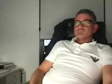 sesamechris92 from Chaturbate