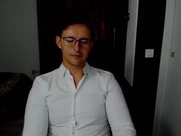 sexxymuscles4u from Chaturbate