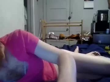 sissiebeard from Chaturbate