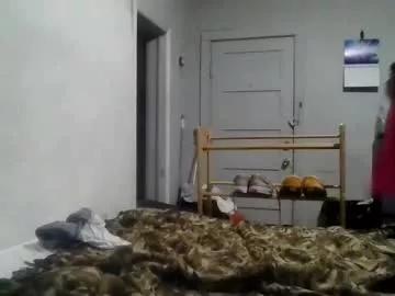 sissiebeard from Chaturbate