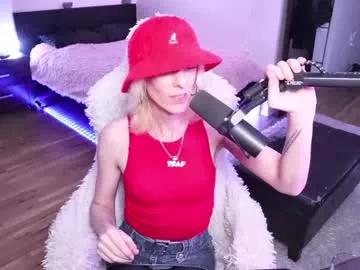 sissyashleigh from Chaturbate