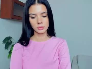 softlyy_bold from Chaturbate is Freechat