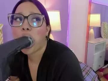 Sophyruiz_ webcams show profile image 