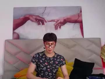 soro_lovelyboy from Chaturbate