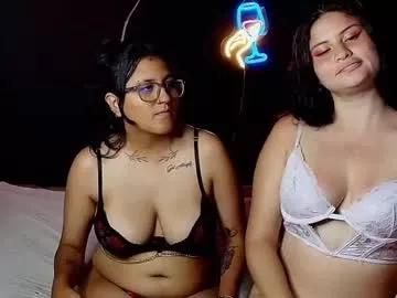 soso_and_esme from Chaturbate