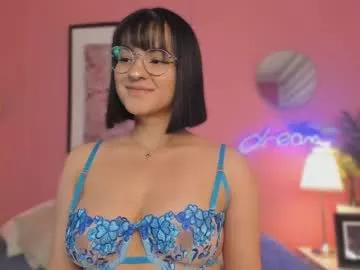 soysaraa_ from Chaturbate