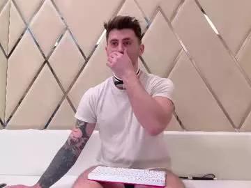 steelmuscles from Chaturbate