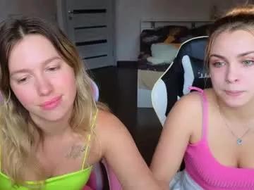 stefany_and_bettany from Chaturbate is Freechat