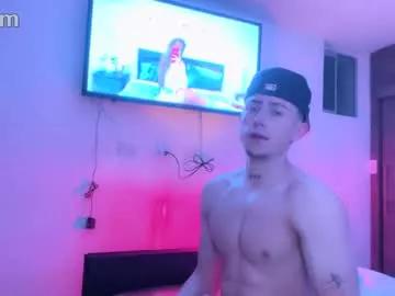 stronghardlatino from Chaturbate is Freechat